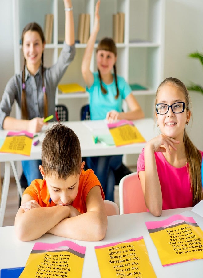 كوم مجموعة من 50 كيس هدايا بلاستيكي صغير للطلاب، 6 ألوان، مزينة بعبارات ملهمة، أكياس بلاستيكية لتوزيعات الحفلات، أكياس هدايا بمقابض، مناسبة لحفلات أعياد الميلاد، مقاس 6 × 8 بوصة. - Image 5